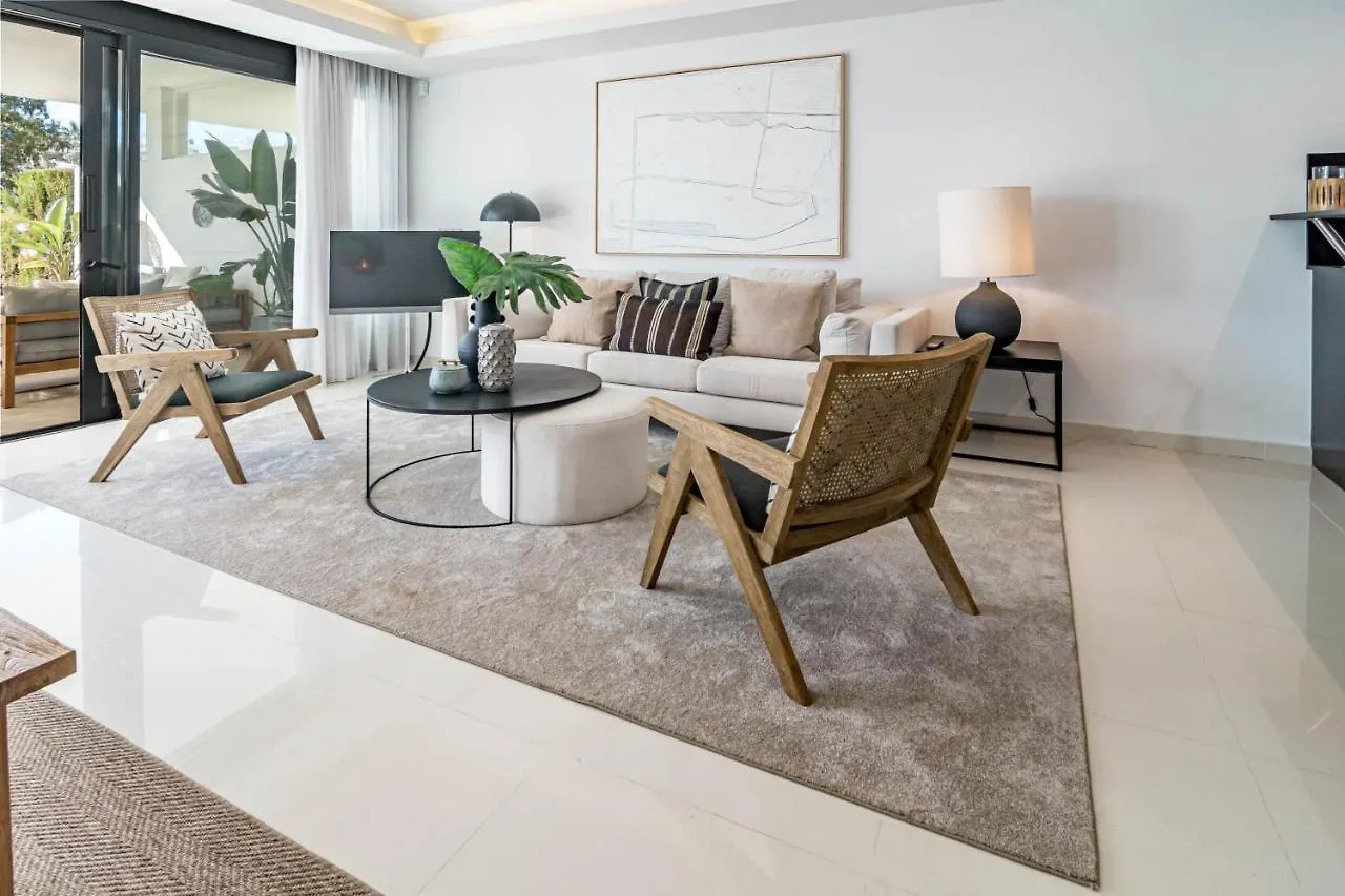 Luxury 3 Bedroom Townhouse On Marbellas Golden Mile With Walking Distance Puerto Banus Holiday home Marbella
