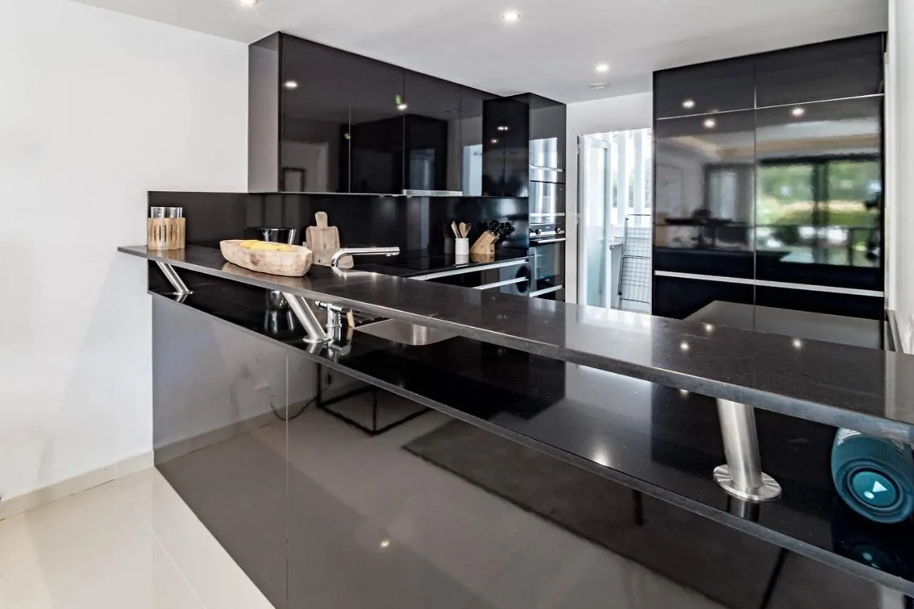 Luxury 3 Bedroom Townhouse On Marbellas Golden Mile With Walking Distance Puerto Banus Spain