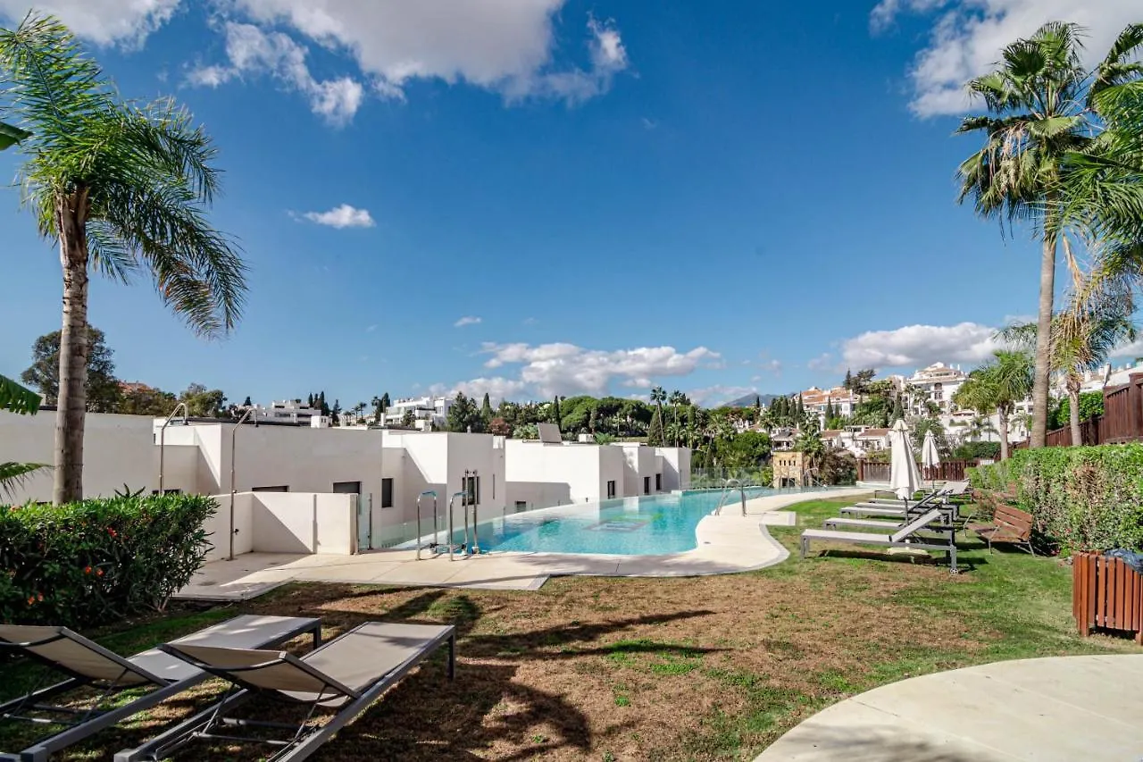 Luxury 3 Bedroom Townhouse On Marbellas Golden Mile With Walking Distance Puerto Banus Holiday home Marbella