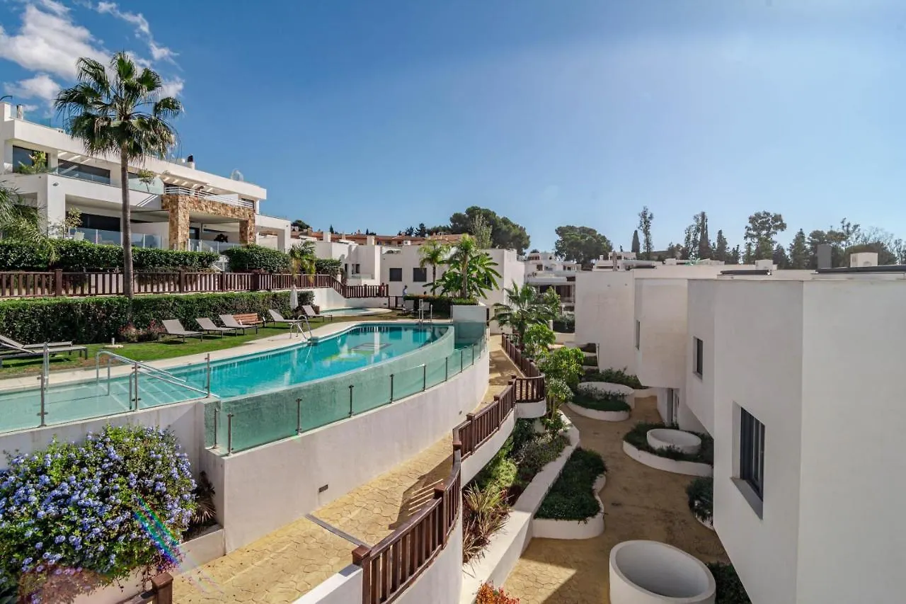 Luxury 3 Bedroom Townhouse On Marbellas Golden Mile With Walking Distance Puerto Banus 0*, Marbella