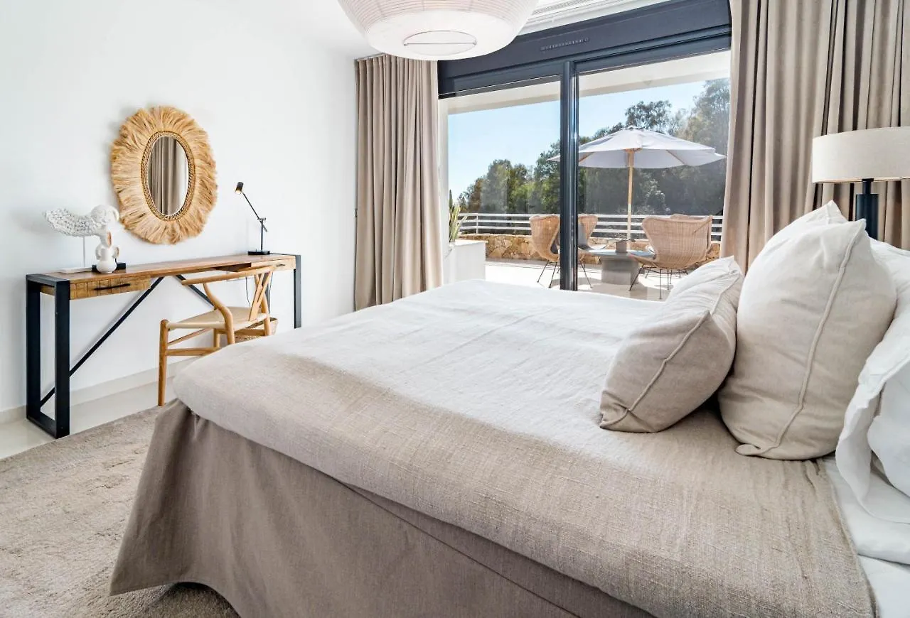 Luxury 3 Bedroom Townhouse On Marbellas Golden Mile With Walking Distance Puerto Banus Spain
