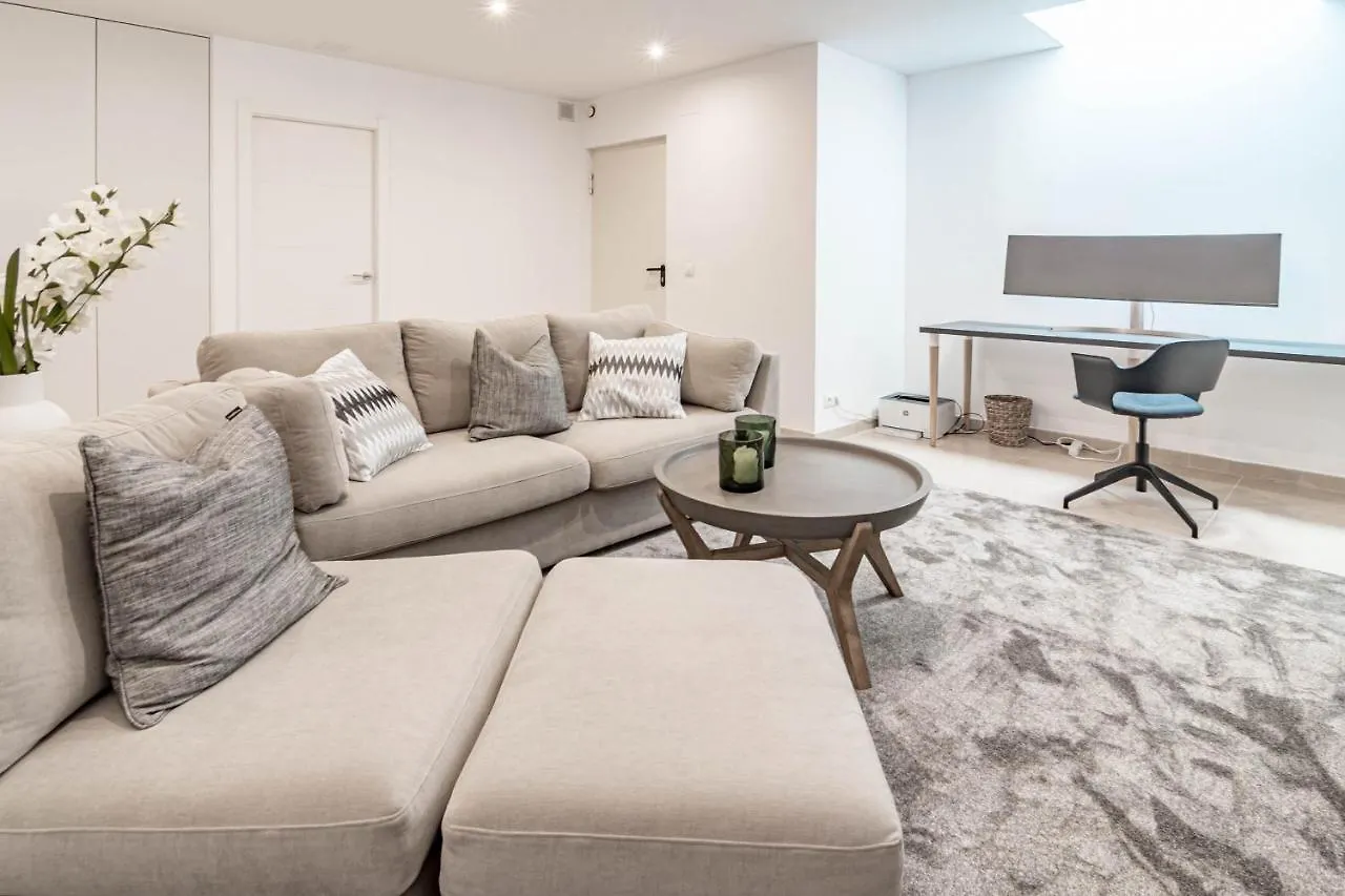 Holiday home Luxury 3 Bedroom Townhouse On Marbellas Golden Mile With Walking Distance Puerto Banus