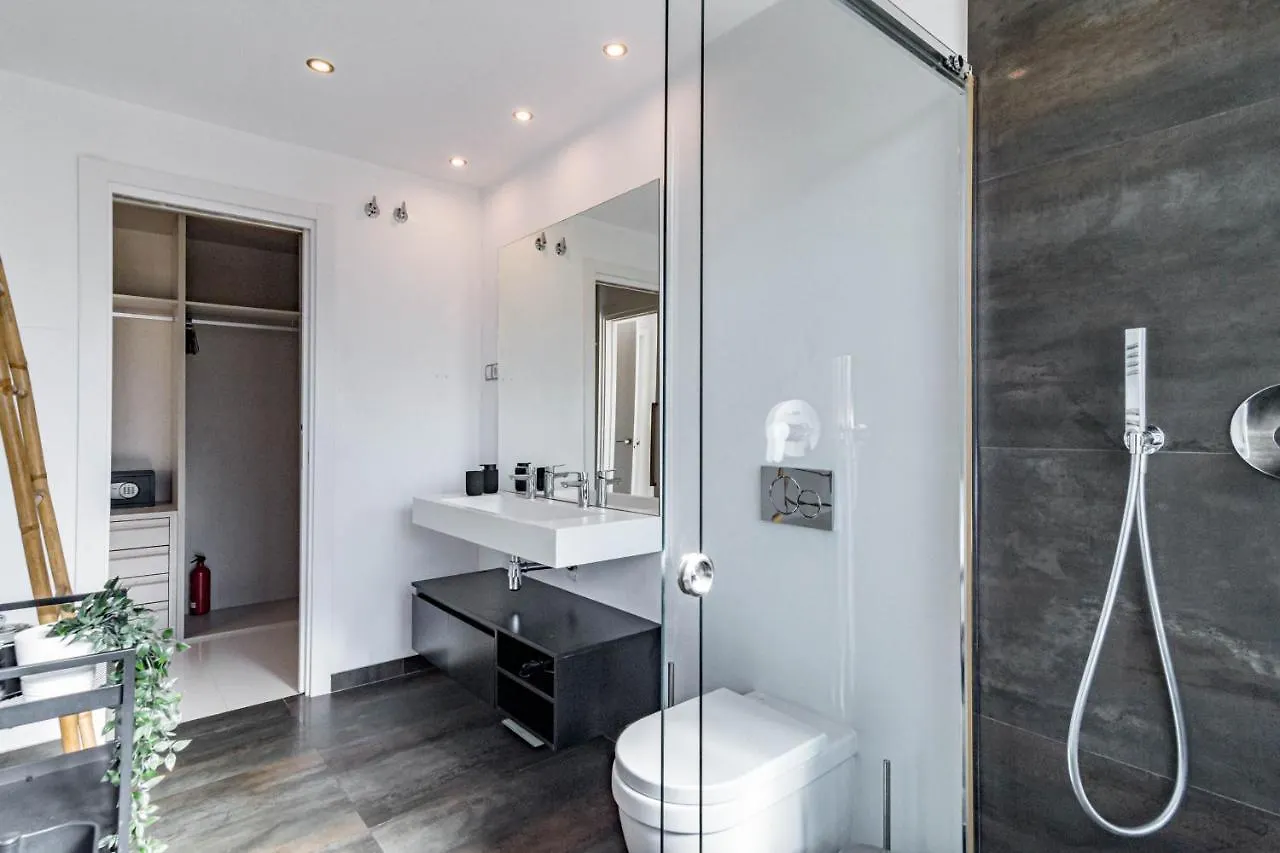 Luxury 3 Bedroom Townhouse On Marbellas Golden Mile With Walking Distance Puerto Banus 0*, Marbella Španělsko